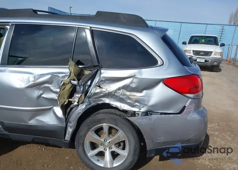 2013 Subaru Outback 2.5I Limited z USA, uszkodzony, nr VIN 4S4BRBKC0D3245950